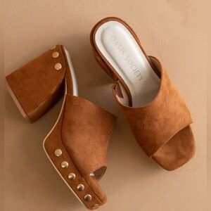 Open Toe Platform Chunky Heel Tan Suede Stud, Oasis Society, The Leona (size 8)